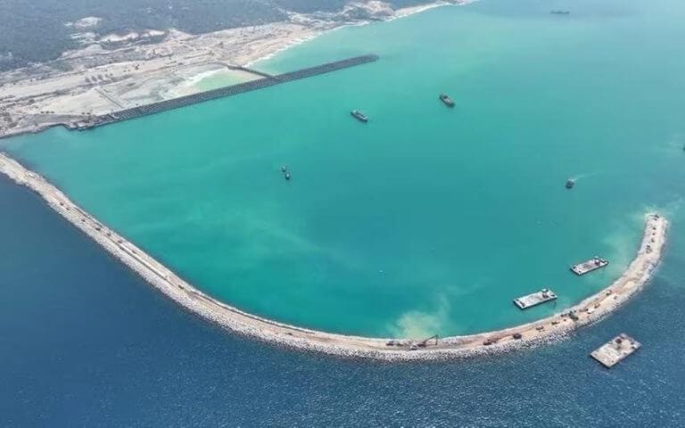 Nearby Places to visit Aalmaram by Kizhakeyil